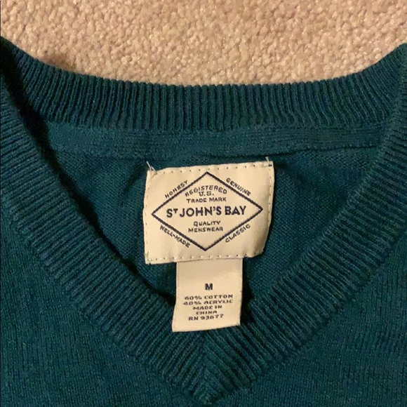 Saint Johns Bay Dark Green Sweater-Medium - Picture 2 of 3